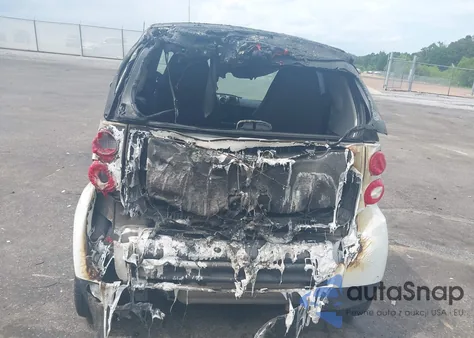 2015 Smart Fortwo Passion/Pure из США, поврежденный, VIN WMEEJ3BA7FK798215